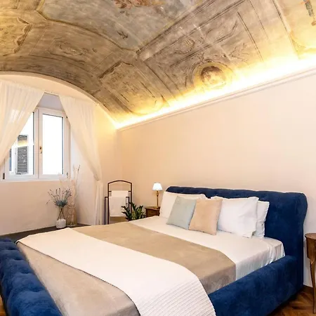 Historic Center! Charming Traditional Florentine Building - Ac,wifi - By Likehomeflorence 아파트 피렌체