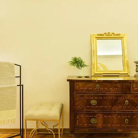 Apartamento Historic Center! Charming Traditional Florentine Building - Ac,wifi - By Likehomeflorence
