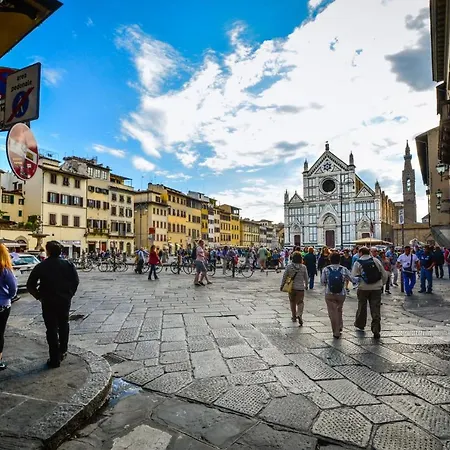 아파트 Historic Center! Charming Traditional Florentine Building - Ac,wifi - By Likehomeflorence *