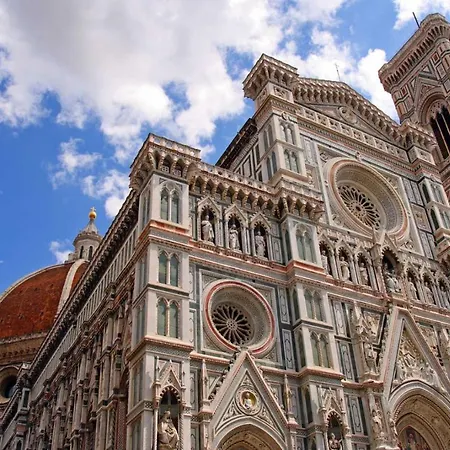 Historic Center! Charming Traditional Florentine Building - Ac,wifi - By Likehomeflorence * Florencia